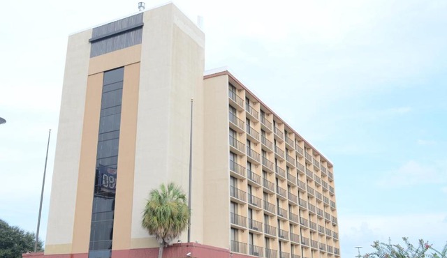 Romana Hotel - Houston Southwest