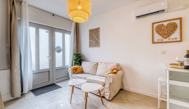 Romance and brightness in the heart of Bordeaux