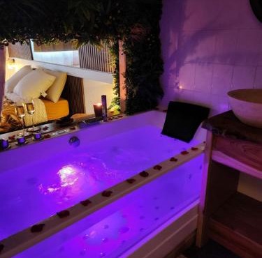 Romance&Tentation-Balnéo 2 places