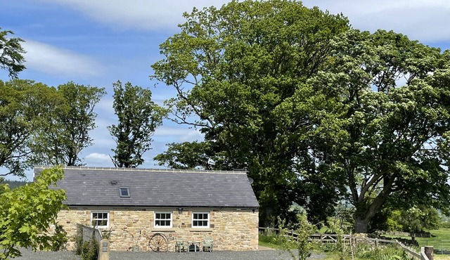 Romantic 1 bedroom Rural Retreat with spectacular views across Northumberland
