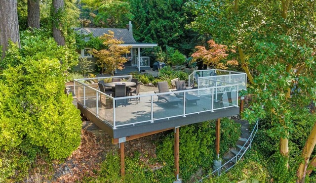 Romantic 1930s Beach Cottage