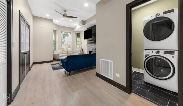 Romantic 3 Bed Home In the Heart of the Park