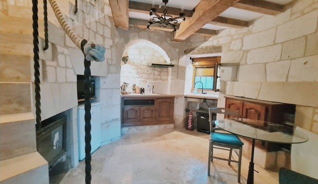 Romantic and atypical windmill in the heart of the Loire-Anjou-Touraine park