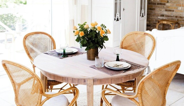 Romantic B&B at a scenic country house