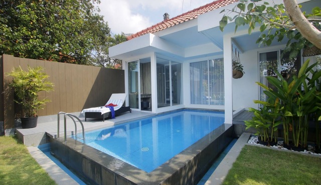 Romantic beach villa, Tanjung Benoa