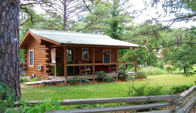 Romantic Cabin Rental for Two with a Private Hot Tub near St. Louis, Missouri