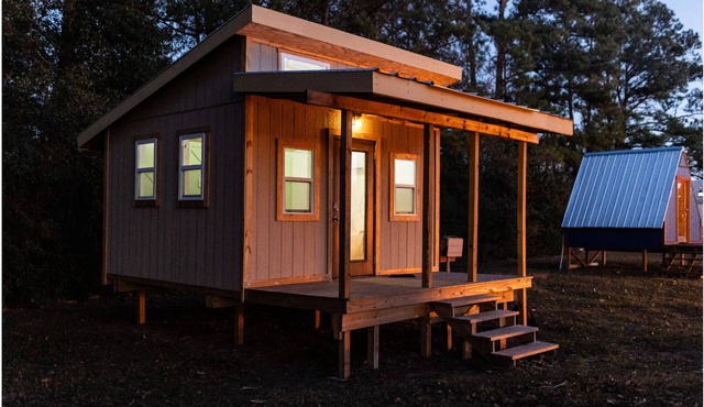 Romantic Camp Getaway Near Lake Livingston