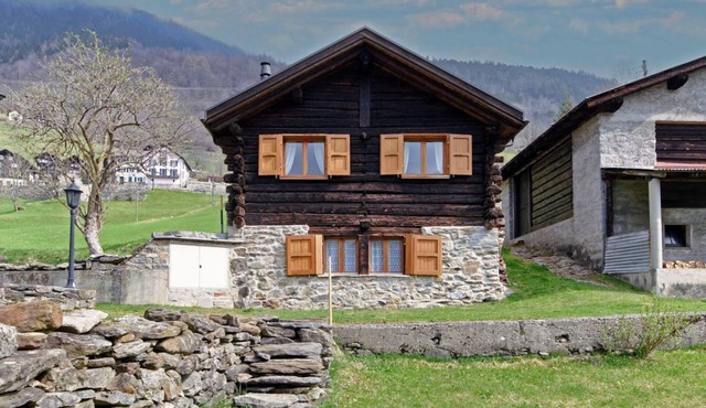 Romantic Chalet in the Leventina Mountains (Romantic Chalet)