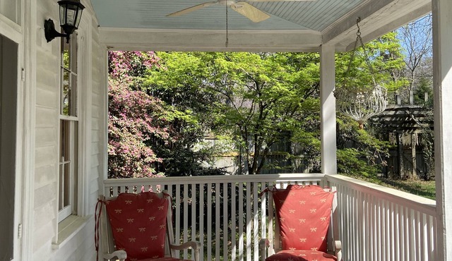 Romantic chapel cottage in Historic District