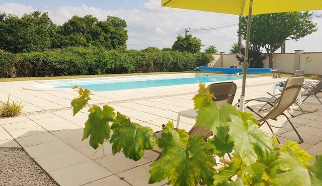 Romantic Charentais rural gite for 2