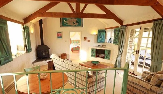 Romantic Cornish Stone Barn for 2