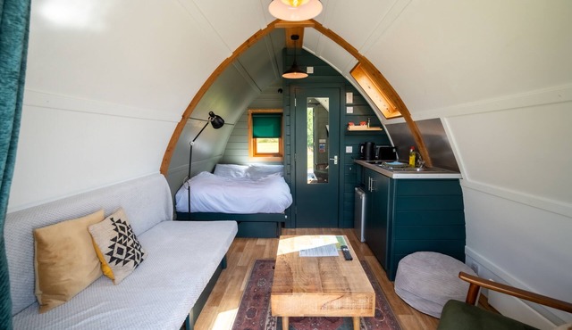 Romantic Cosy Cabin with Hot Tub in Cumbria