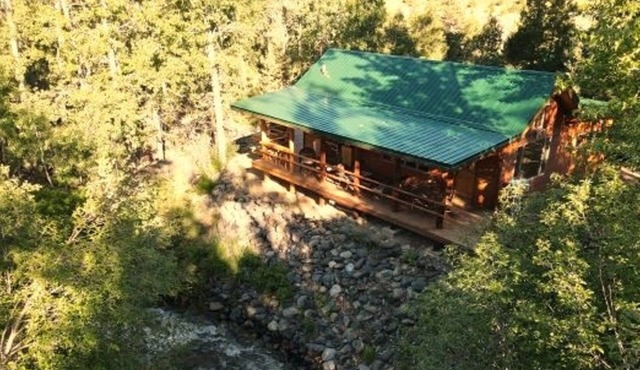 ROMANTIC CREEKSIDE ARTISTS RETREAT IN 18 ACRES