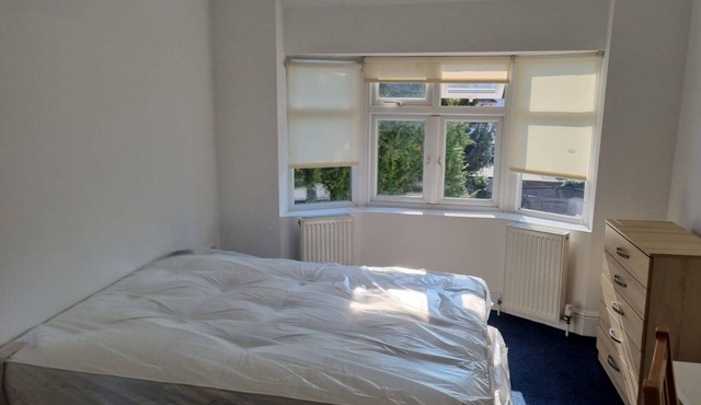 Romantic Double Room in Worcester Mews NW6