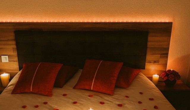 Romantic Escape & Jacuzzi! Near Zoo Beauval