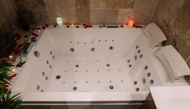 Romantic escape & spa