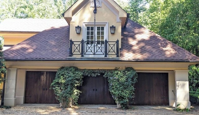 Romantic, European, Carriage House Apartment