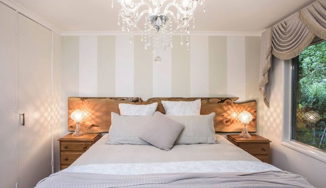 Romantic Forest Escape at The Beeches Olinda Accommodation