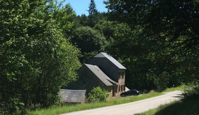 Romantic French country barn perfect for a couple/weekend breaks.