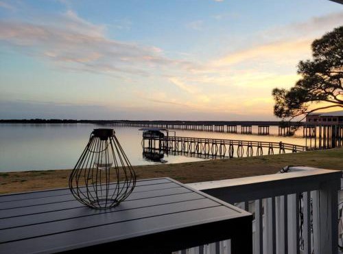 romantic getaway bayside