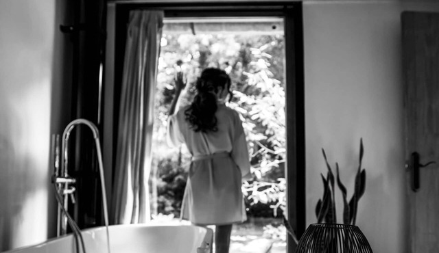 Romantic getaway in the midst of nature. Dreamy dinner and breakfast included.