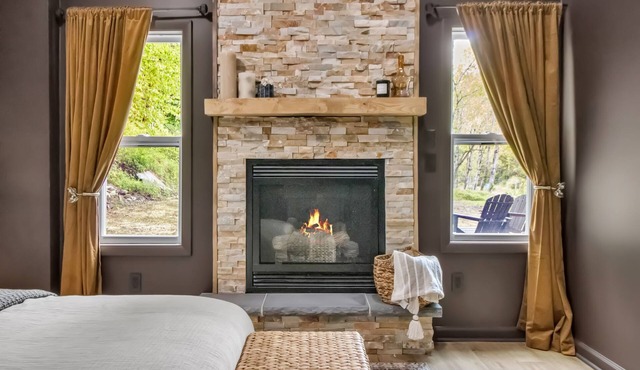 Romantic Getaway in Ellicottville Close to Everything!