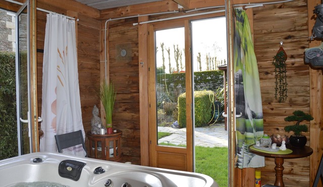 💕 Romantic getaway with hot tub in Plancoët (22) - Parfum de Nature