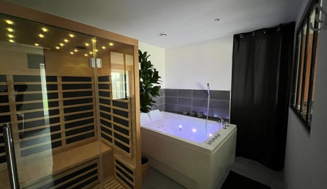 Romantic gite in chic, relaxing surroundings