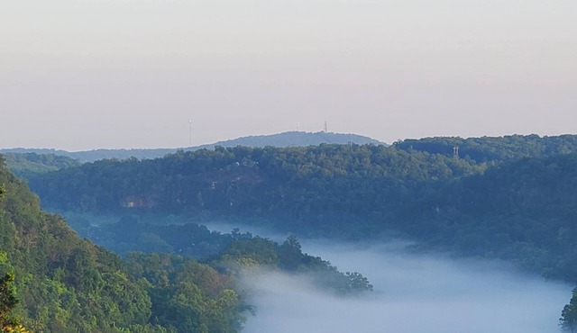 Romantic GLAMPING w Vista Views of WHITE RIVER