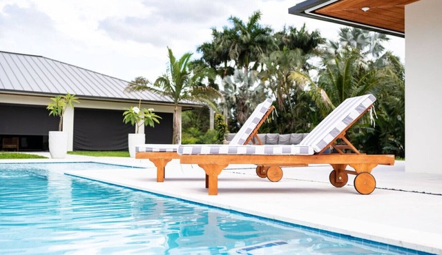 Romantic Guest House w Heated Spa