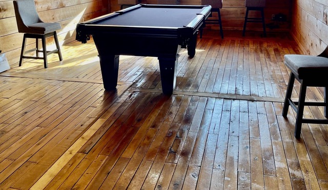 Romantic Honeymoon Cabin Alpaca Mountain Retreat