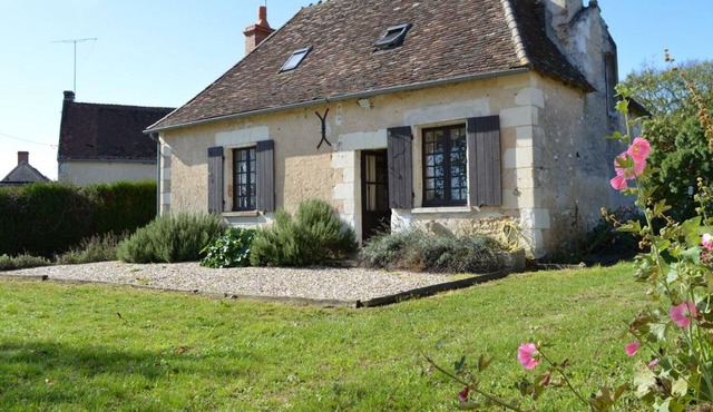 Romantic house with garden in Loire Valley, pets allowed