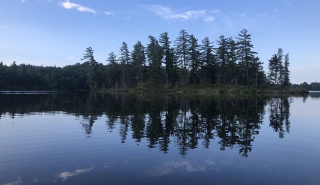 Romantic Lakeside Dream Cabin