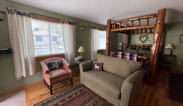 Romantic, Large Studio with Rustic Queen Size Bed and Decor