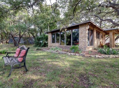 Romantic Luxury Cottage Rental for Two with Fireplace in Texas Hill Country