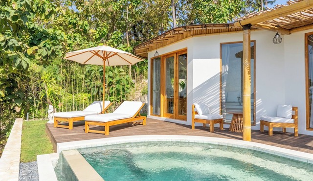 Romantic Luxury Private Pool Villa with Ocean View & Floating Breakfast