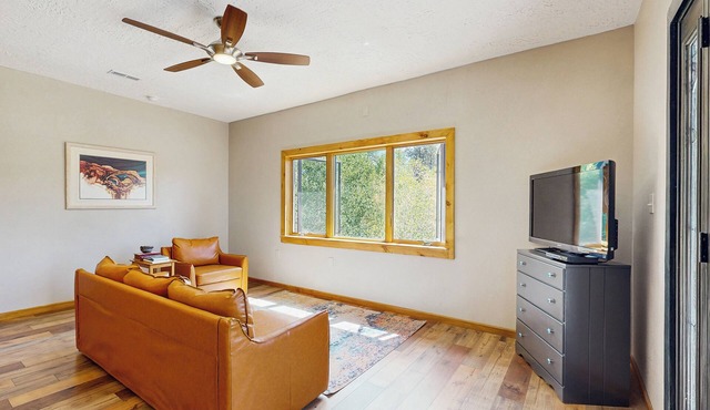 Romantic Mountain Retreat Near Vallecito Lake!