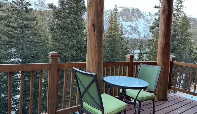 Romantic Mountain Bungalow