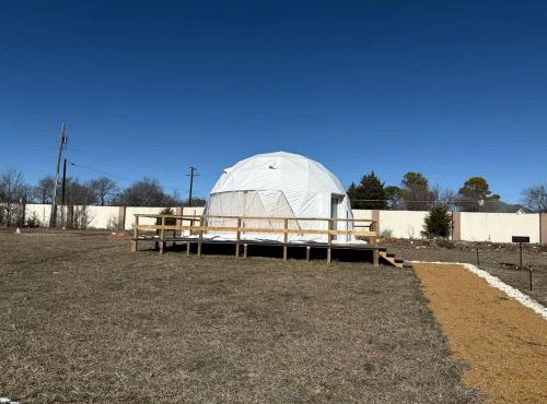 Romantic Nature Glamping Dome with Fire Pit & Fishing Access Near Denison, Texas