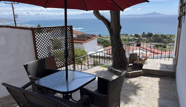 ROMANTIC NEST WITH A BEAUTIFUL OCEAN WIEW