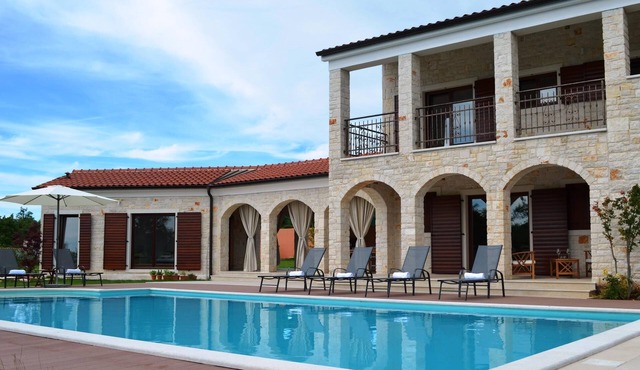 Romantic new villa with large private pool and spacious garden in Central Istria