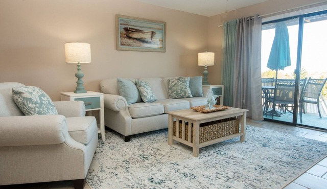 Romantic Oceanfront Villa for Two