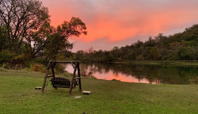 Romantic Peaceful Getaway Cabin w/Hot Tub