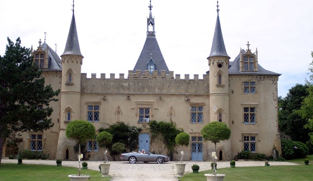 Romantic Private Chateau Apartment in Beautiful French Countryside