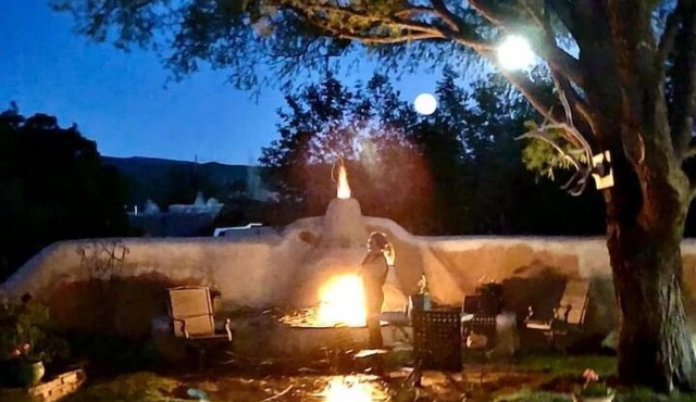 Romantic Ranchos De Taos