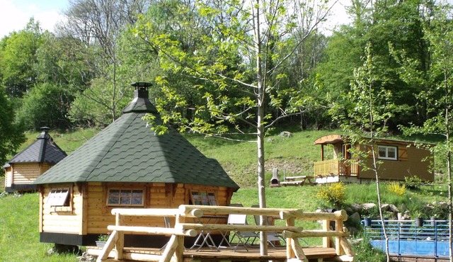 Romantic Riverside Cabin with Panoramic Terrace and Private Sauna Session