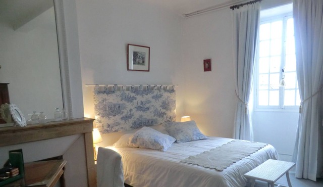 Romantic room at the Domaine de Congey