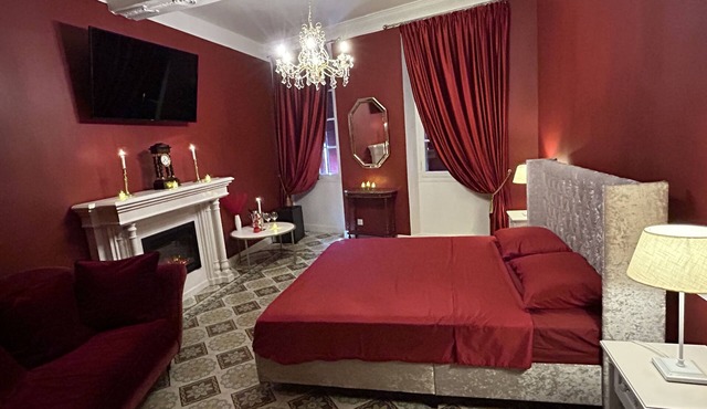 Romantic Room&SPA in an 18th-century Mediterranean winegrower's house