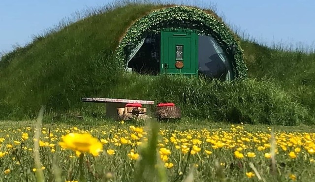 Romantic Rural Break In Countryside Castle Grounds