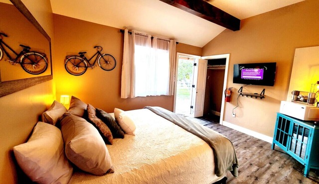 Romantic Rustic Luxury on 21-acre Private Ranch #4